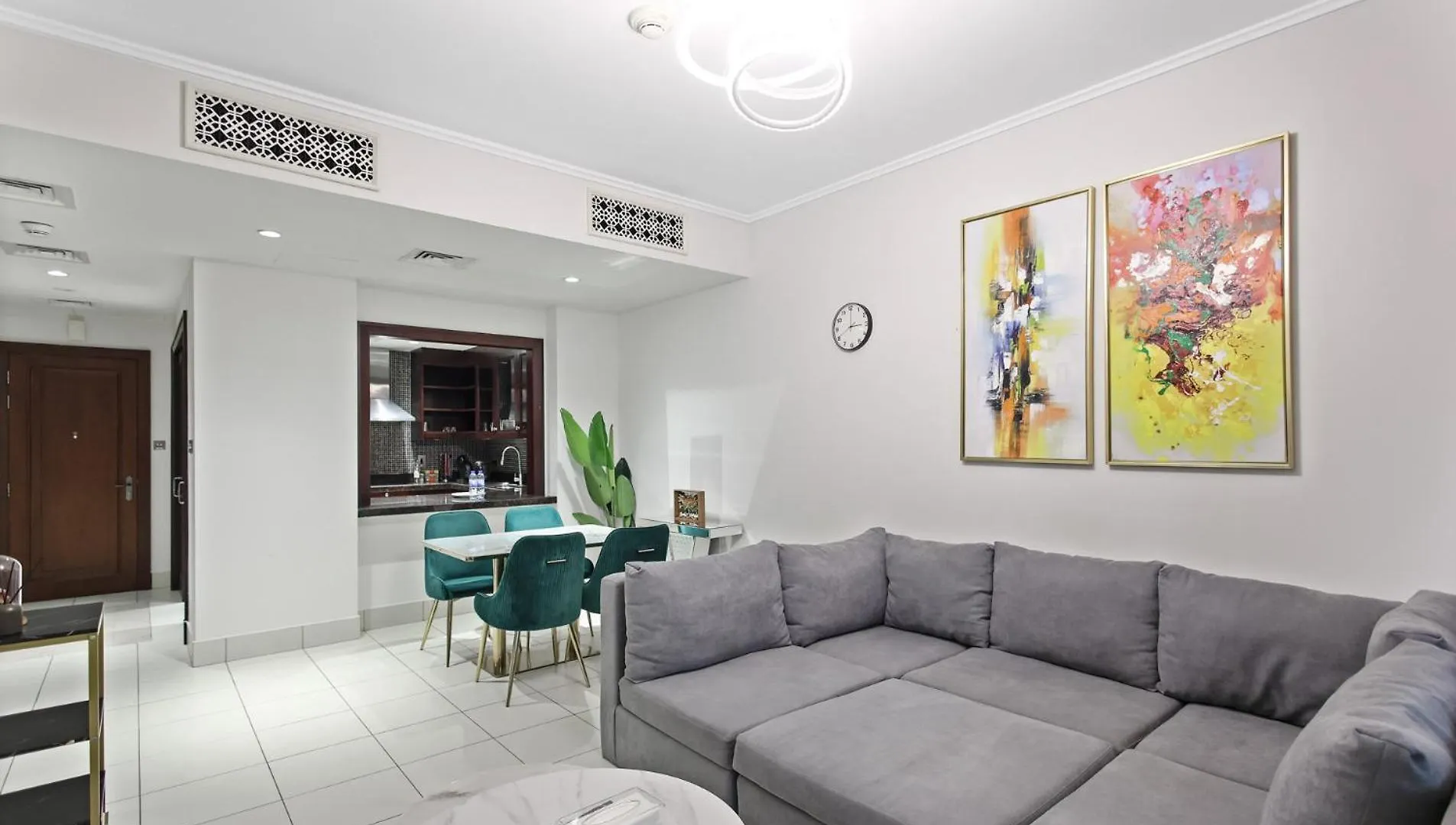 Apartment Elegant Old Town Escape With Burj Views & Near Mall Dubai